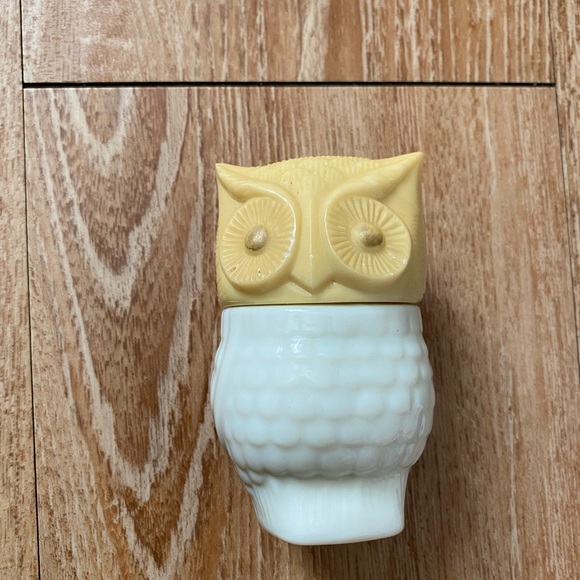 Collection of Vintage 1970’s Avon perfume bottles - Picture 3 of 16